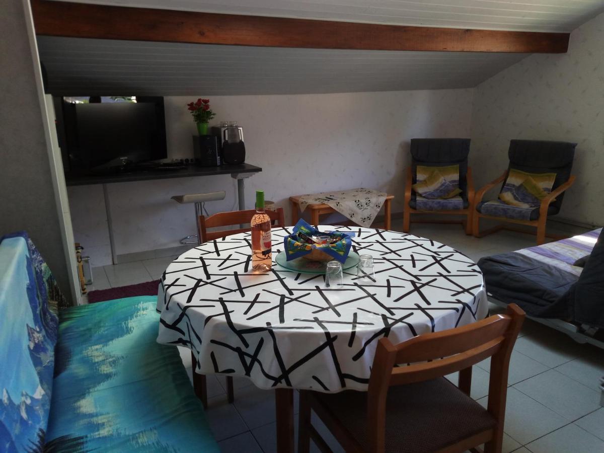 Zimmer Mit Fruehstueck Challes-les-Eaux Exteriör bild